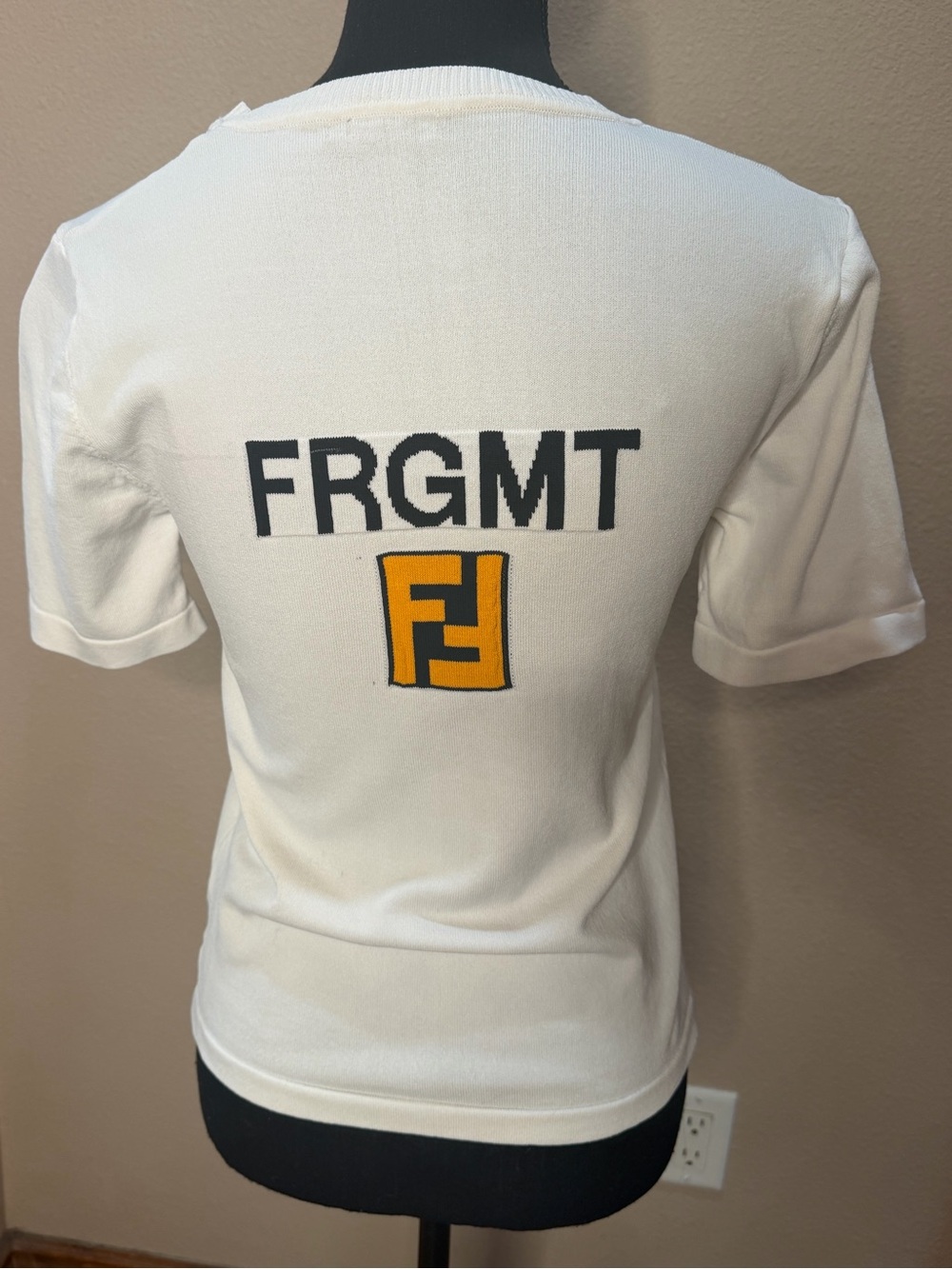 Fendi White knee Tee or Top with Dragonite Graphic x Frgmt x Pokemon sz S - Picture 3 of 6